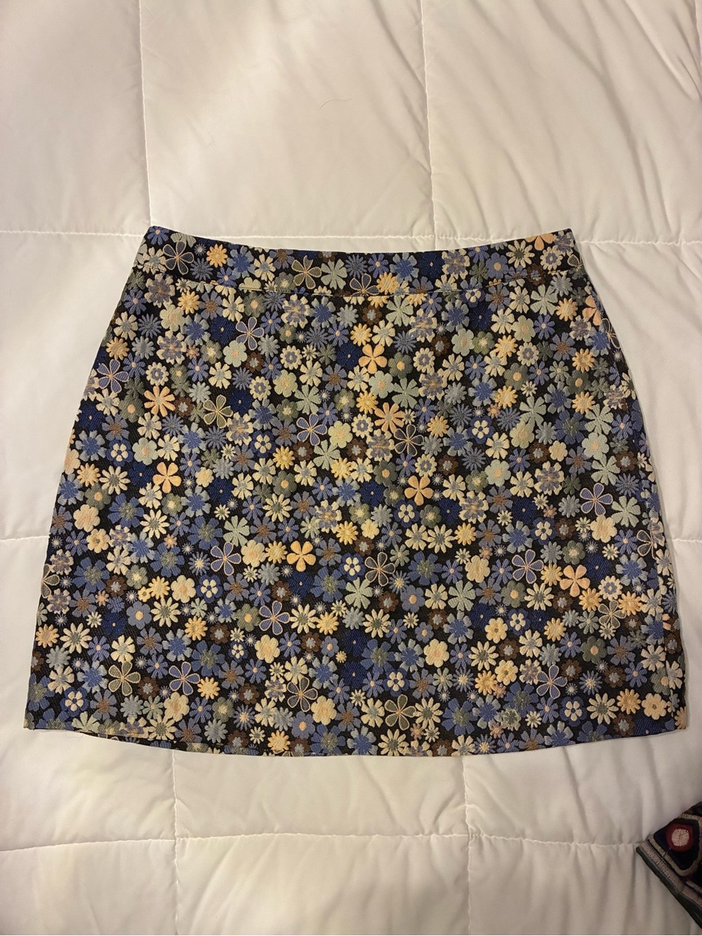 THML Floral Mini Skirt in Blues and Cream (lined). Size large, never worn.